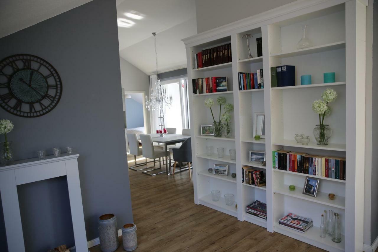 Apartment Mit Designerkueche, Loggia Nahe Stuttgart